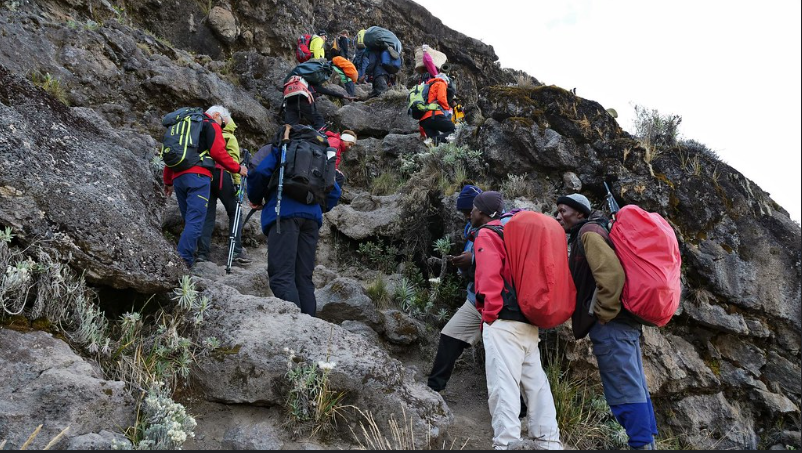 Mountain_climbing